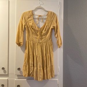 Hollister Floral Flowy Yellow Summer Dress in size M
